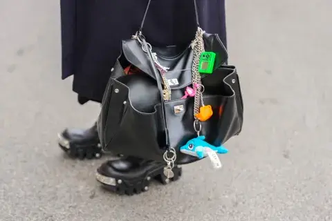 bolsos con charms
