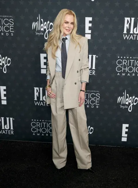 Nicole Kidman en la alfombra roja de los Critics Choice Awards 2025. Nicole Kidman en la alfombra roja de los Critics Choice Awards 2025.