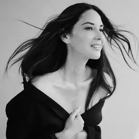 Foto de Olivia Munn. Foto de Olivia Munn.
