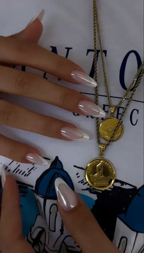 pearl_nails_2.jpg
