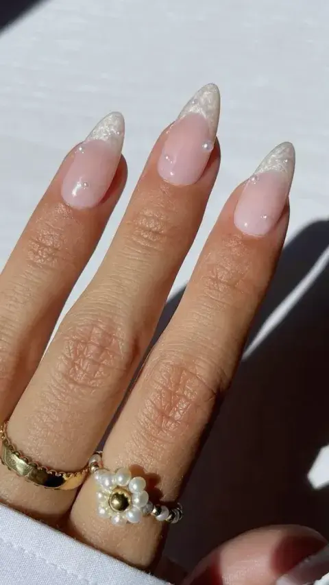 pearl_nails_7.jpg