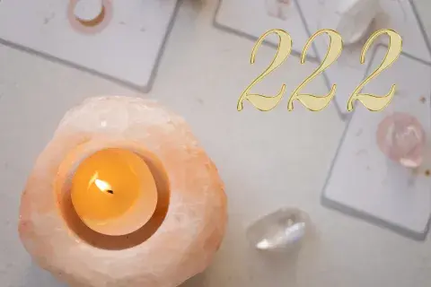 ¿Qué es el portal 222 del 22 de febrero?