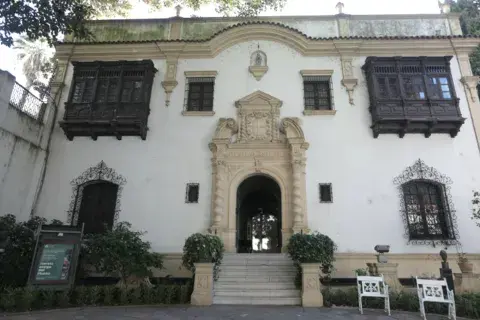 El Palacio Noel es otra opción digna de ser visitada El Palacio Noel es otra opción digna de ser visitada