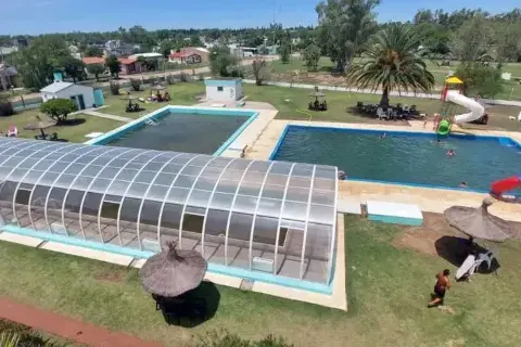 Las termas de Larroudé tienen una historia que comienza en 1969 cuando se descubrieron sus aguas termales casi por casualidad Las termas de Larroudé tienen una historia que comienza en 1969 cuando se descubrieron sus aguas termales casi por casualidad