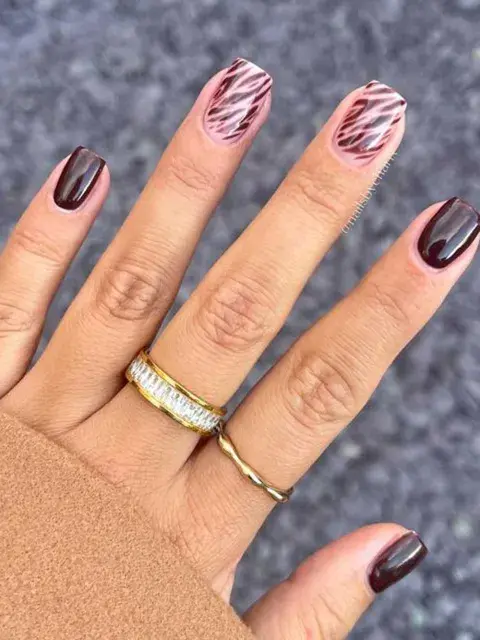 También existe la posibilidad de apostar a la tendencia cebra, pero sólo en algunos dedos y en los otros inclinarse por colores plenos También existe la posibilidad de apostar a la tendencia cebra, pero sólo en algunos dedos y en los otros inclinarse por colores plenos