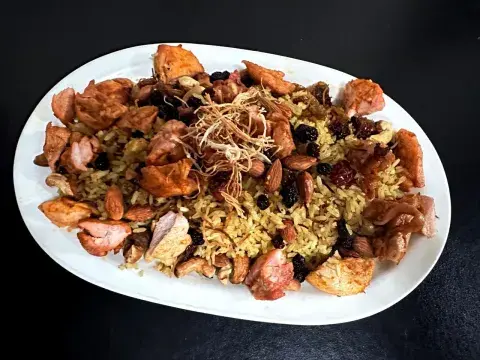 Arroz pilav a la persa: una receta que es un viaje sensorial a Medio Oriente Arroz pilav a la persa: una receta que es un viaje sensorial a Medio Oriente