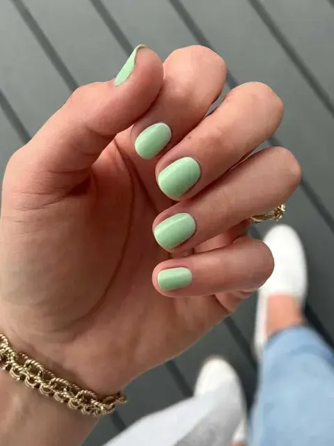 ¿Te animás al verde pastel? Este fue uno de los colore elegidos del verano que persiste aún en la nueva época ¿Te animás al verde pastel? Este fue uno de los colore elegidos del verano que persiste aún en la nueva época