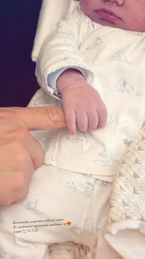 La publicación de Camila Galante por el nacimiento de su hijo Lautaro Paredes. La publicación de Camila Galante por el nacimiento de su hijo Lautaro Paredes.