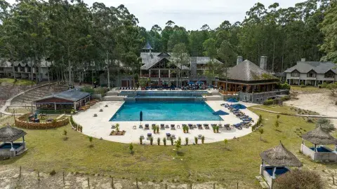 Carmelo Resort 