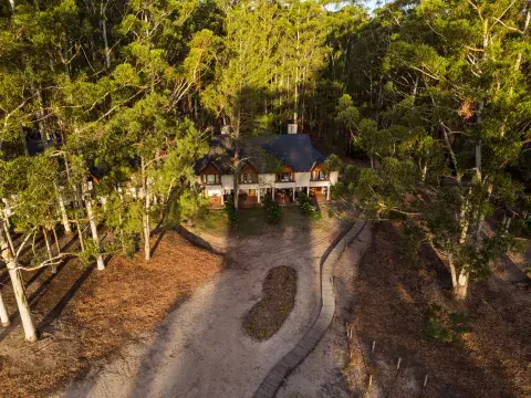 Carmelo Resort 