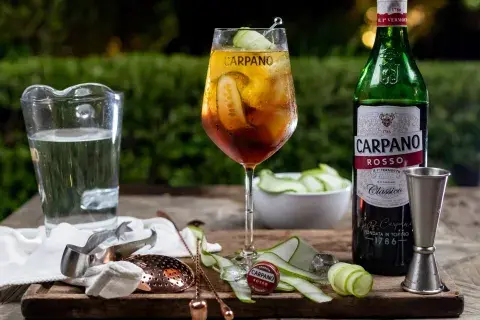 Carpano mantiene su receta original de 1786. Carpano mantiene su receta original de 1786.