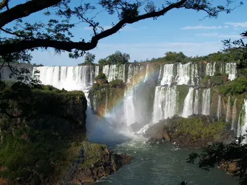 Con la llegada de Semana Santa se empiezan las reservas para hacerse una escapada. De acuerdo a las reservas, hay una serie de destinos preferidos por los argentinos para disfrutar del feriado largo, que este año será del jueves 17 al 20 de abril. En la plataforma Despegar, las búsquedas para el finde XXL crecieron un 25% respecto al mes pasado, lo que reafirma la tendencia creciente de los viajeros por planificar con anticipación. Este incremento se ve principalmente reflejado por los destinos domésticos, Con la llegada de Semana Santa se empiezan las reservas para hacerse una escapada. De acuerdo a las reservas, hay una serie de destinos preferidos por los argentinos para disfrutar del feriado largo, que este año será del jueves 17 al 20 de abril. En la plataforma Despegar, las búsquedas para el finde XXL crecieron un 25% respecto al mes pasado, lo que reafirma la tendencia creciente de los viajeros por planificar con anticipación. Este incremento se ve principalmente reflejado por los destinos domésticos,