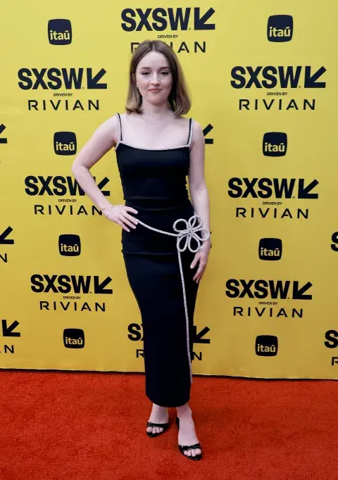 Kaitlyn Dever en la alfombra roja del Festival de Cine SXSW 2025. Kaitlyn Dever en la alfombra roja del Festival de Cine SXSW 2025.