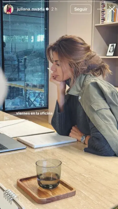 Juliana Awada compartió imágenes de su oficina Juliana Awada compartió imágenes de su oficina