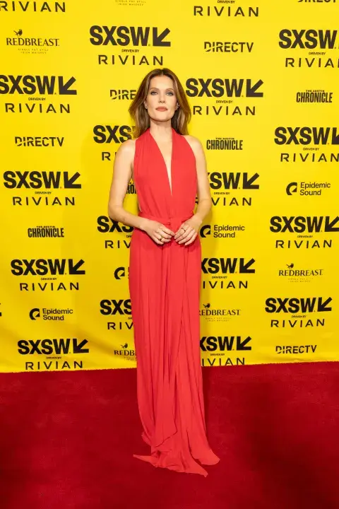 Meghann Fahy en la alfombra roja del Festival de Cine SXSW 2025. Meghann Fahy en la alfombra roja del Festival de Cine SXSW 2025.