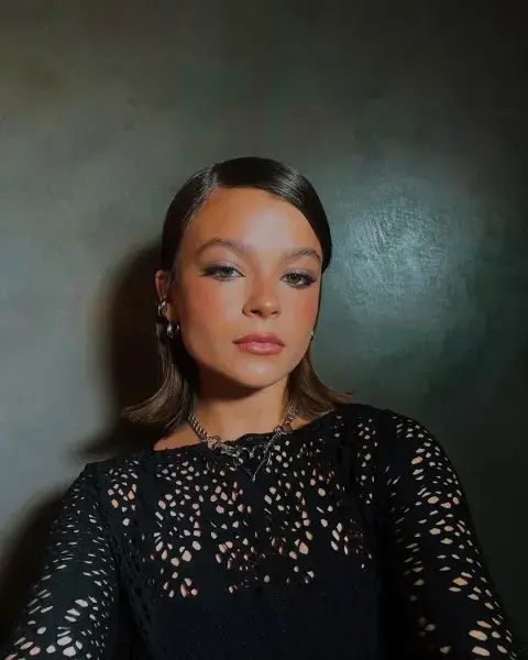 El look de Muna Pauls en el casamiento de Luciano Pereyra.