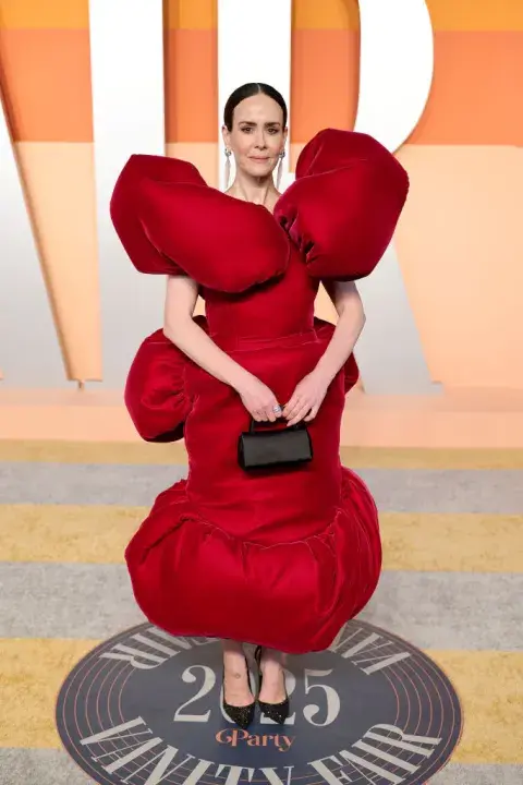 Sarah Paulson en la after party de los Premios Oscar 2025. Sarah Paulson en la after party de los Premios Oscar 2025.