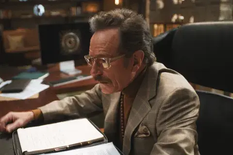 Bryan Cranston también es parte de The Studio. Bryan Cranston también es parte de The Studio.