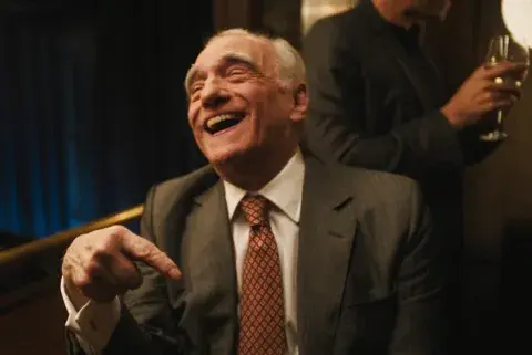 Martin Scorsese es uno de los invitados en The Studio. Martin Scorsese es uno de los invitados en The Studio.
