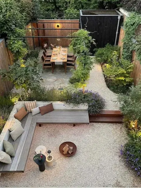 Las plantas juegan un paple preponderante en tu balcón terraza. No sólo refrescan el ambiente además le da vida