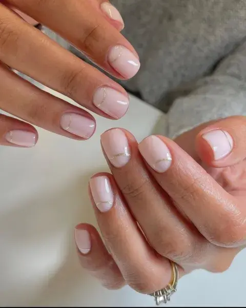 Las uñas rubber se convirtieron en el nuevo must del mundo beauty. Las uñas rubber se convirtieron en el nuevo must del mundo beauty.
