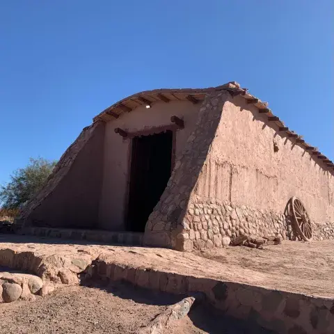 La Ruta del Adobe en Catamarca: 50 kilómetros de barro, historia y capillitas de ensueño La Ruta del Adobe en Catamarca: 50 kilómetros de barro, historia y capillitas de ensueño