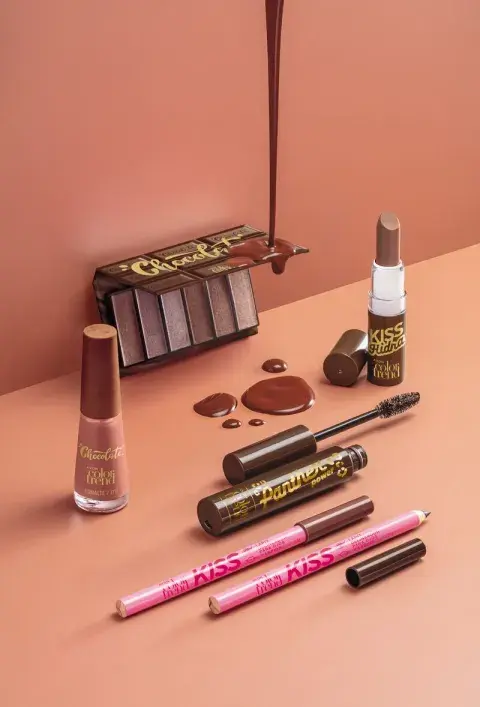 Avon tiene una linea exclusiva en color chocolate Avon tiene una linea exclusiva en color chocolate