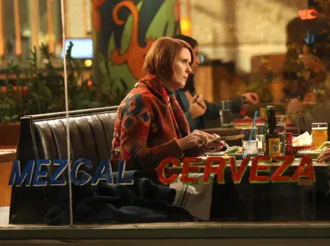 Cynthia Nixon en el set de la temporada 3 de And Just Like That... Cynthia Nixon en el set de la temporada 3 de And Just Like That...