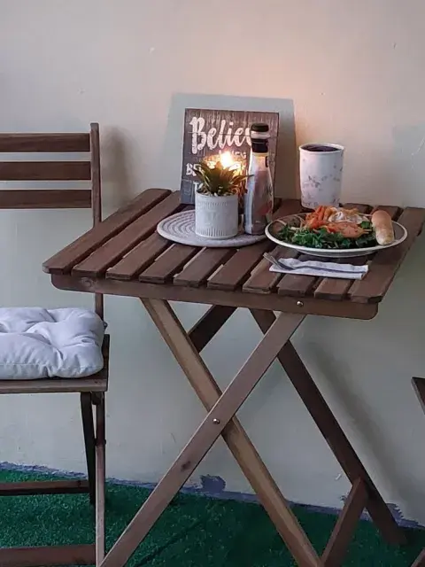 5 ideas económicas para decorar tu balcón y hacerlo más acogedor