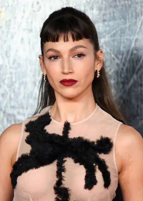 Este corte, a nivel internacional, ganó mucha visibilidad al haber sido elegido por diversas celebridades como Lady Gaga, Zendaya, Úrsula Corberó, Cara Delevingne, María Becerra. 