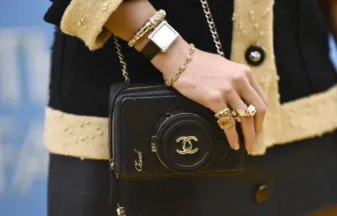 Este accesorio confirma que lo original siempre está de moda. Este accesorio confirma que lo original siempre está de moda.