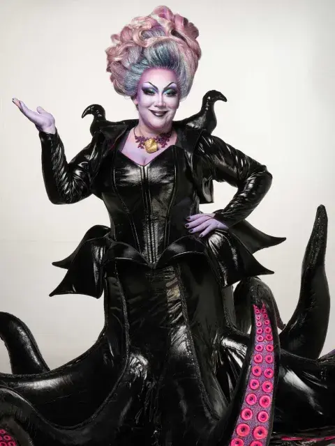 Evelyn Botto como Úrsula Evelyn Botto como Úrsula