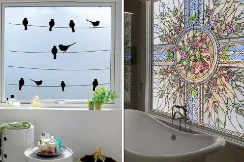 Dos opciones: vinilo decorativo en el baño o vidrio estilo vitral, otra idea posible 