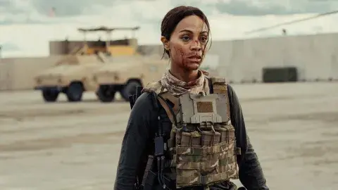 Foto de Zoe Saldaña en Special Ops: Lioness. Foto de Zoe Saldaña en Special Ops: Lioness.