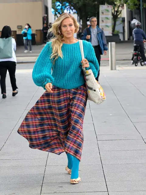 Sarah Jessica Parker con un estilismo muy colorido Sarah Jessica Parker con un estilismo muy colorido