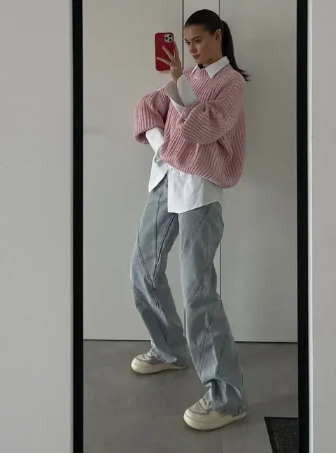 Camisa blanca: el básico del armario que es perfecto para los looks de media estación Camisa blanca: el básico del armario que es perfecto para los looks de media estación