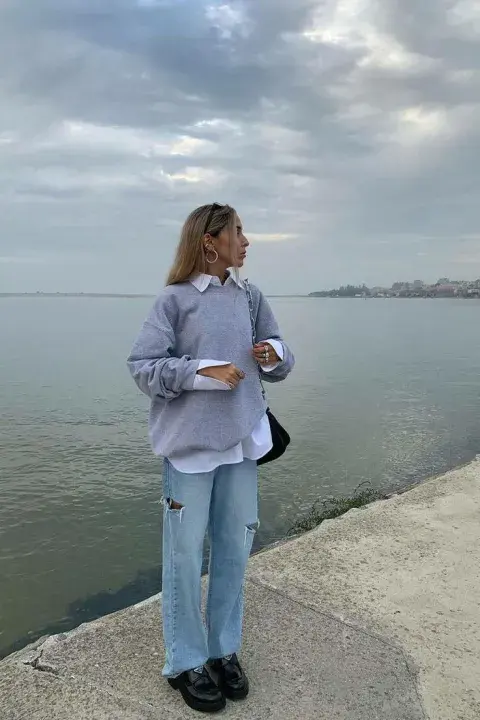 La camisa blanca nunca falla, es un básico del armario que te va a salvar siempre. La camisa blanca nunca falla, es un básico del armario que te va a salvar siempre.