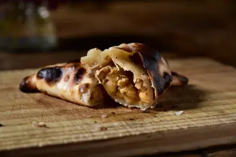 Locro, pastelitos y empanadas: estos son los menúes patrios para celebrar el 25 de Mayo Locro, pastelitos y empanadas: estos son los menúes patrios para celebrar el 25 de Mayo