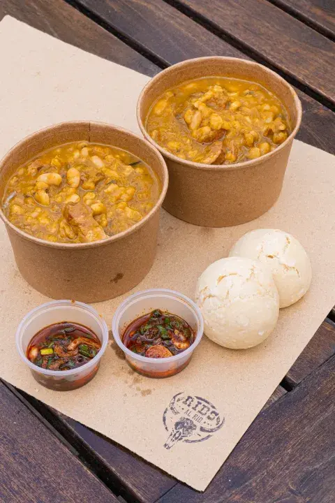 Locro, pastelitos y empanadas: estos son los menúes patrios para celebrar el 25 de Mayo Locro, pastelitos y empanadas: estos son los menúes patrios para celebrar el 25 de Mayo