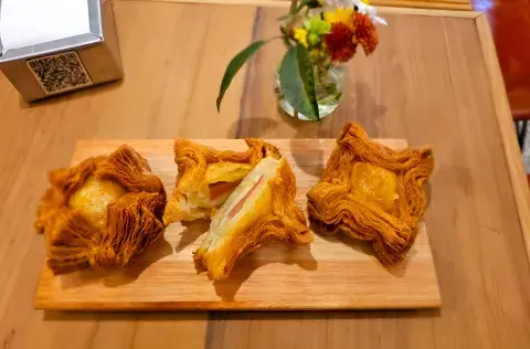 Locro, pastelitos y empanadas: estos son los menúes patrios para celebrar el 25 de Mayo Locro, pastelitos y empanadas: estos son los menúes patrios para celebrar el 25 de Mayo