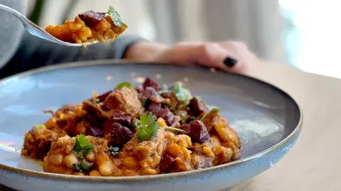 Locro, pastelitos y empanadas: estos son los menúes patrios para celebrar el 25 de Mayo Locro, pastelitos y empanadas: estos son los menúes patrios para celebrar el 25 de Mayo