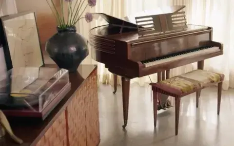 Foto de la casa de Dakota Johnson en Los Ángeles. Foto de la casa de Dakota Johnson en Los Ángeles.