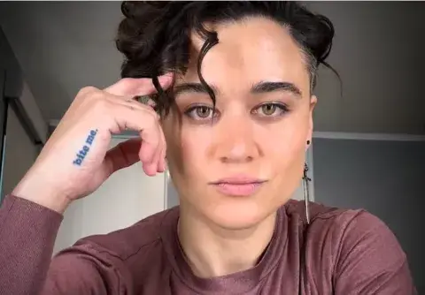 Katy O’Brian es una de las posibles futuras actrices que se postulan para ser la nueva Mujer Maravilla