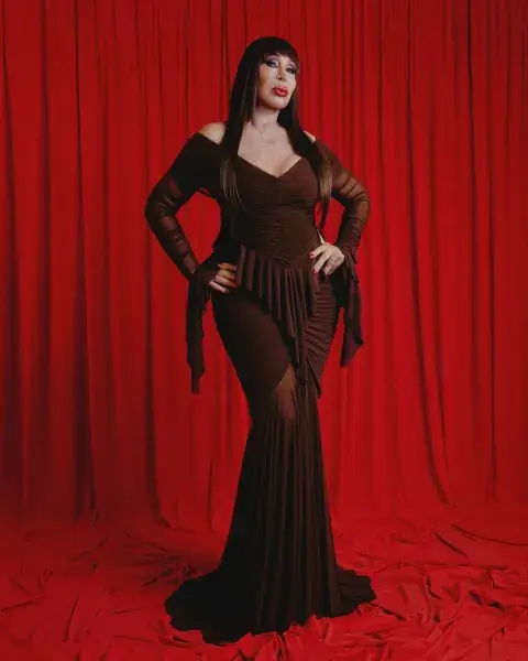 Moria Casán con un vestido de TAVOGARCIA en los Premios Martín Fierro de Teatro 2025. Moria Casán con un vestido de TAVOGARCIA en los Premios Martín Fierro de Teatro 2025.