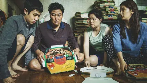 Parasite fue elegida como la mejor película. Parasite fue elegida como la mejor película.