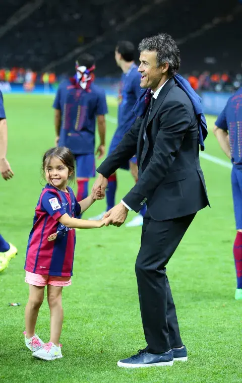 Luis Enrique con su hija Xana en la Champions 2015. Luis Enrique con su hija Xana en la Champions 2015.
