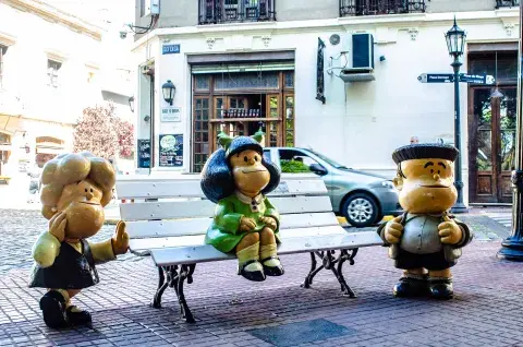 Mafalda, Susanita y Manolito (Defensa y Chile). Mafalda, Susanita y Manolito (Defensa y Chile).