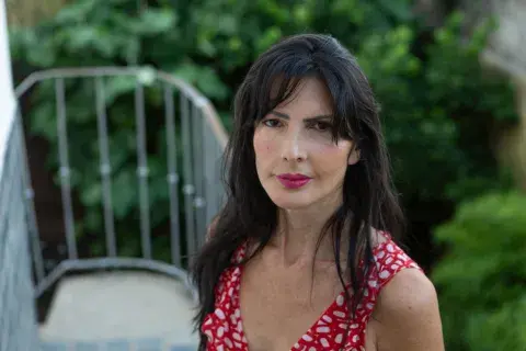 Josefina Licitra empezó a escribir durante la infancia las cartas para su padre exiliado y de ahí en más no paró.