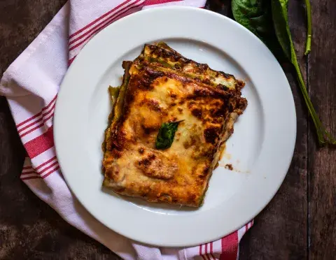  LASAGNA BOLOGNESA