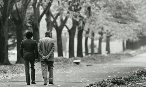 Foto de Carlos Menem y Raúl Alfonsín.